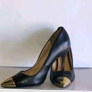ALDO stiletto high heels w/ all man made materials